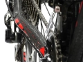 NOSO BIKE PROTECTION. Hybrydowa osłona ramy z żelem absorbującym. Osłona chroni ramę przed uderzeniami łańcucha.